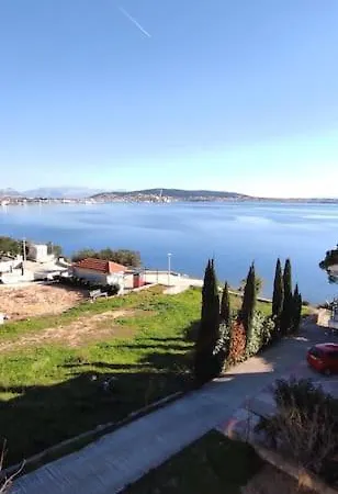 Mlada & Private Parking Apartment