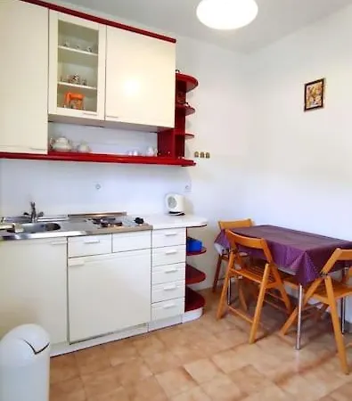 Mlada & Private Parking Apartment *